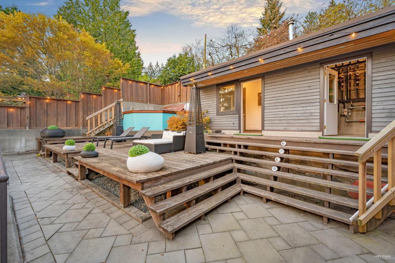 Cypress: Private Bedroom/Bathroom/Office, With Shared Pool, Hot Tub North Vancouver Eksteriør billede