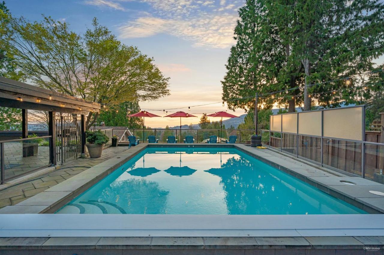 Cypress: Private Bedroom/Bathroom/Office, With Shared Pool, Hot Tub North Vancouver Eksteriør billede
