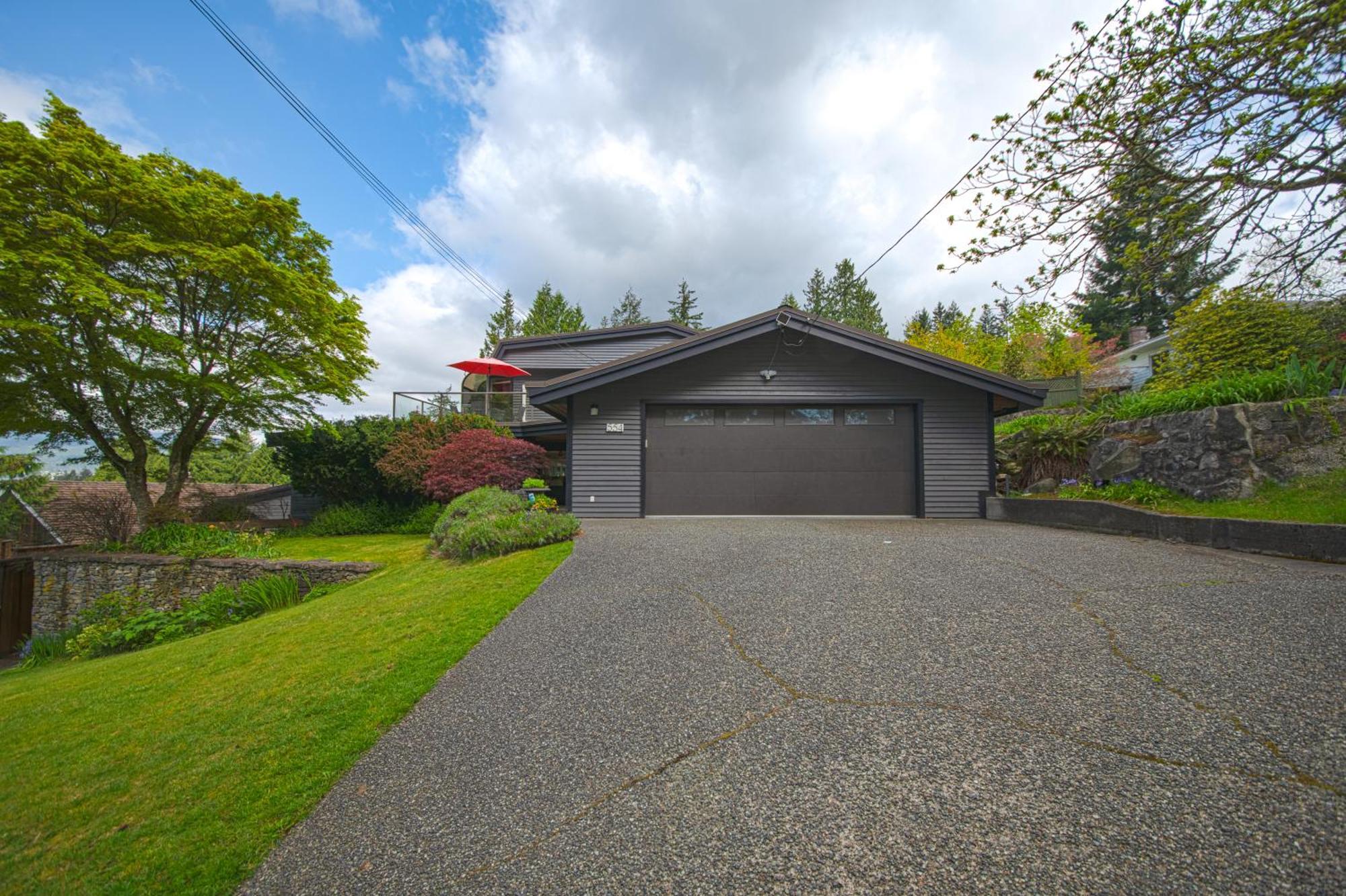 Cypress: Private Bedroom/Bathroom/Office, With Shared Pool, Hot Tub North Vancouver Eksteriør billede